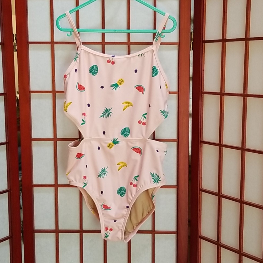 Girls Old Navy One Piece Bathing Suit